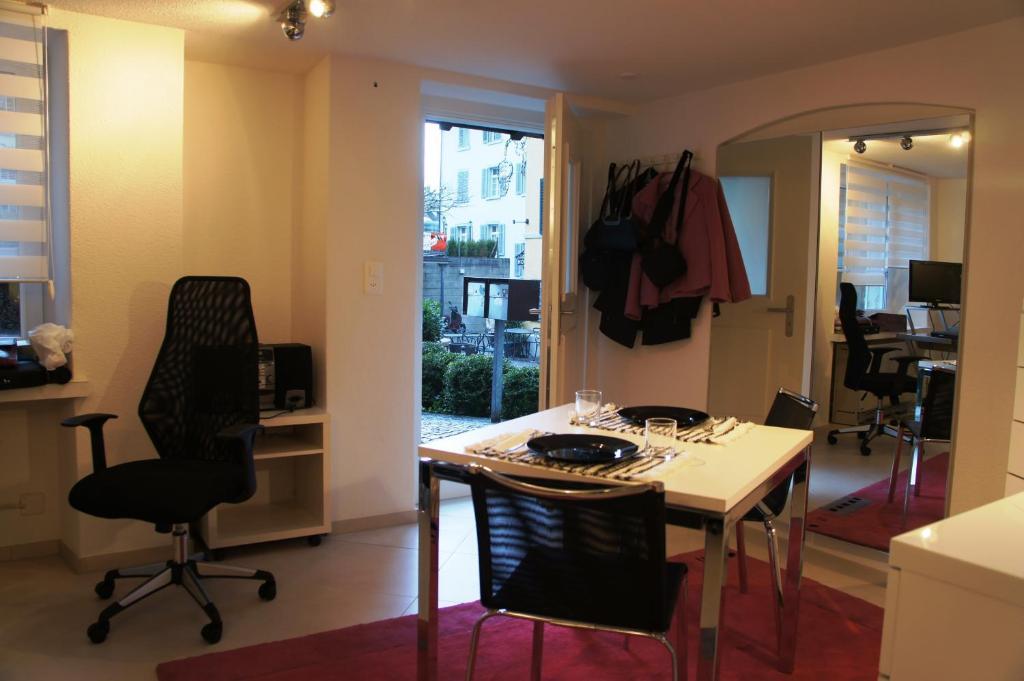 Studio-Appartment Horgen Room photo